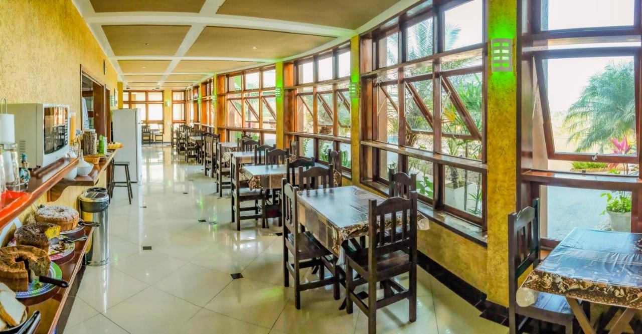 Hospedaria Vitoria Mar أوباتوبا المظهر الخارجي الصورة