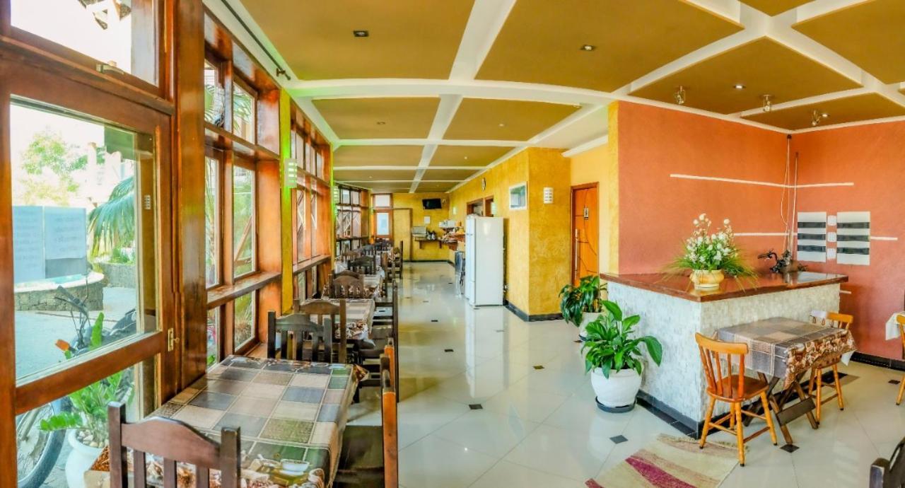 Hospedaria Vitoria Mar أوباتوبا المظهر الخارجي الصورة