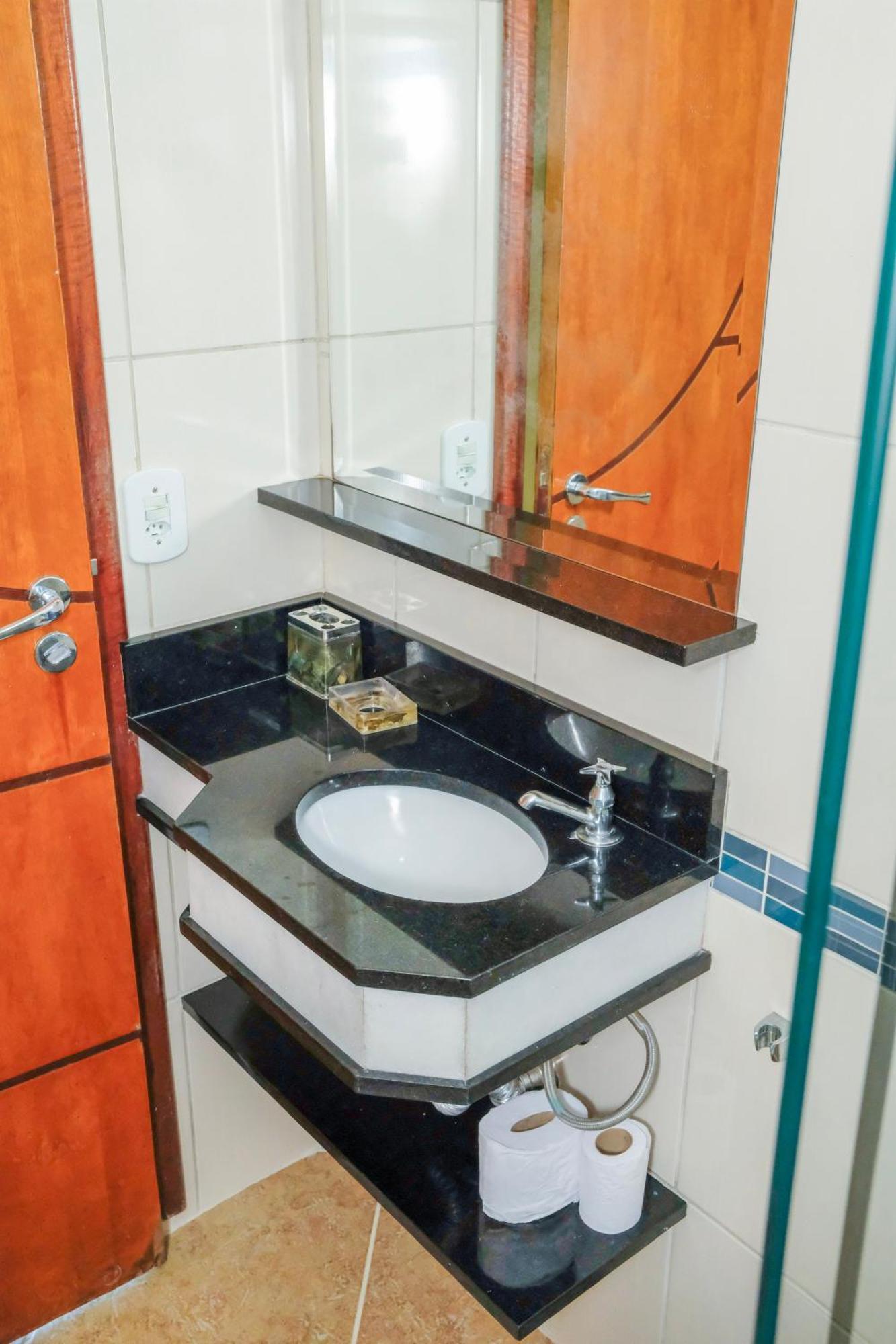 Hospedaria Vitoria Mar أوباتوبا المظهر الخارجي الصورة